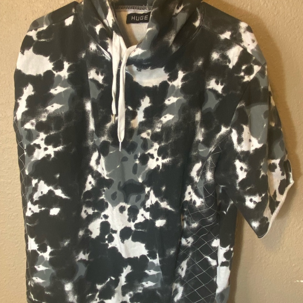 Spotted hooded T-shirt